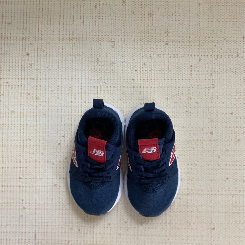 New balance baby shoes infant size 3 in box.